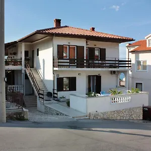 Affittacamere And With Parking Space Vrbnik, Krk - 5301, Vrbnik